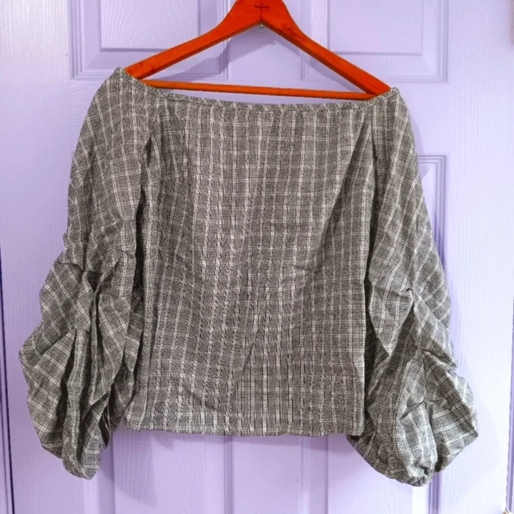 🎈4-$10🎈🖤HP! Anthropologie | Statement Sleeves Off Shoulder Top XS
